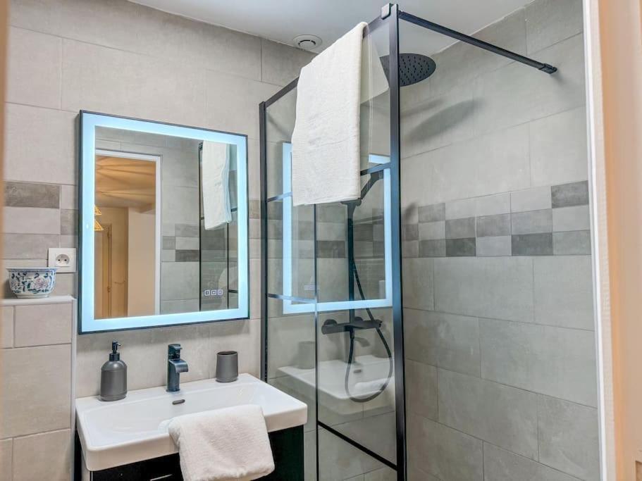 Elegance Au Coeur De Tarbes Apartment Ngoại thất bức ảnh