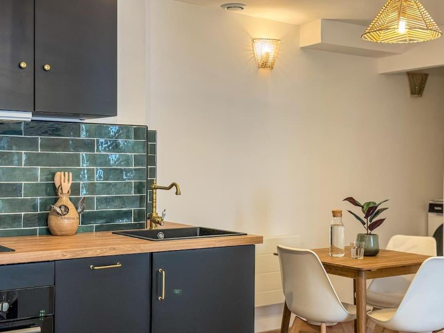 Elegance Au Coeur De Tarbes Apartment Ngoại thất bức ảnh